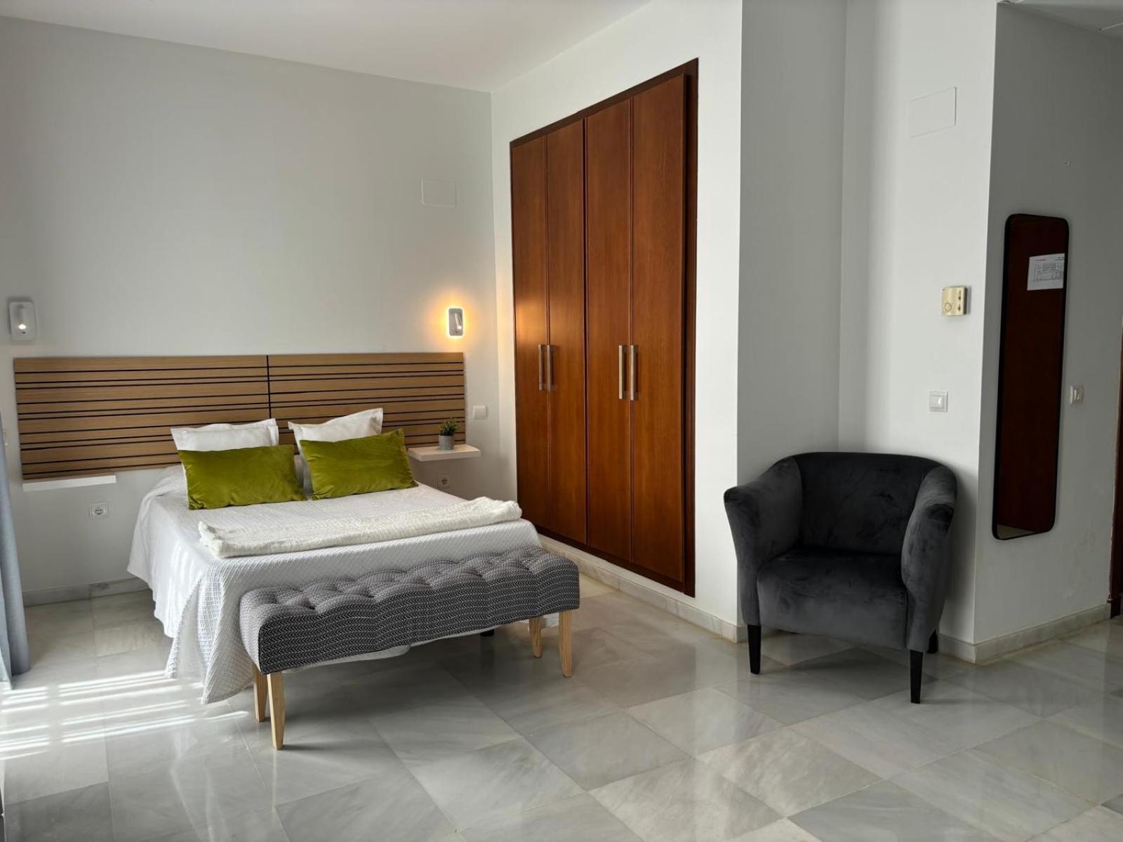 Hotel Lince Aznalcázar エクステリア 写真